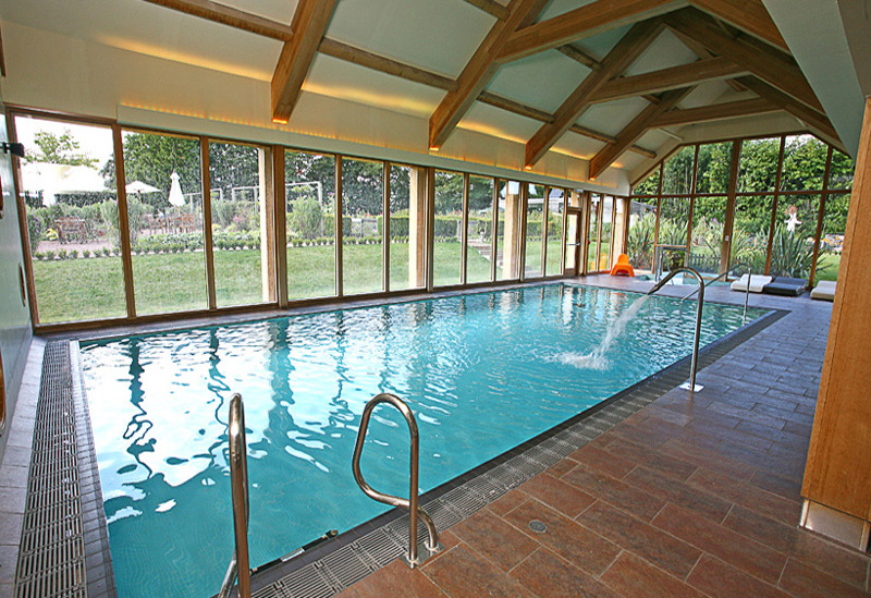 Leading Swimming Pool Contractors, Installation & Maintenance in Dubai